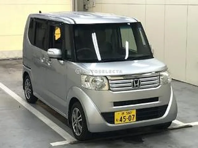 Honda N-BOX 2013, auction grade 3.5
