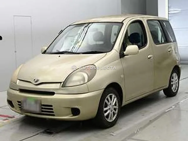 Toyota Funcargo 2001, auction grade 3
