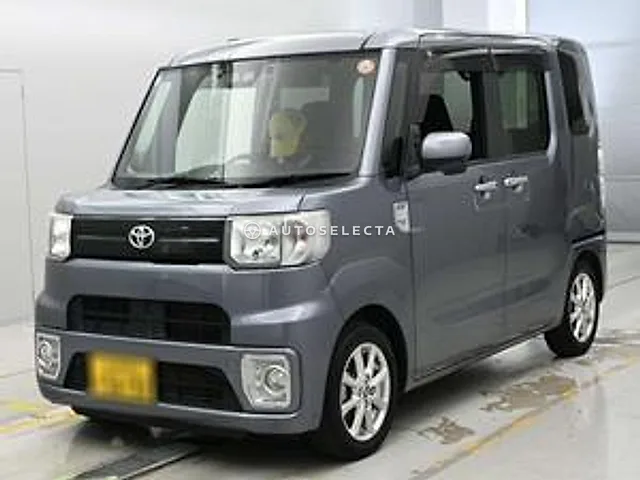 Toyota Pixis Mega 2019, auction grade 4.5