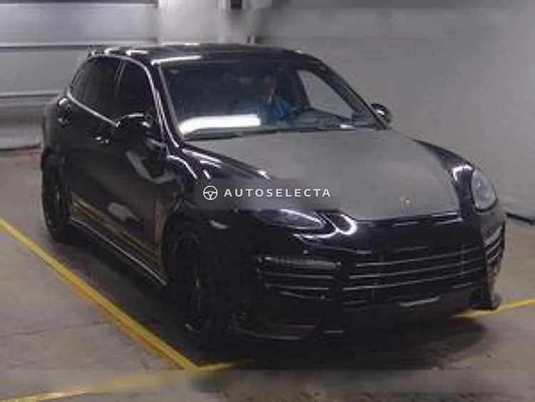 Porsche Cayenne 2012, photo 1 of 6
