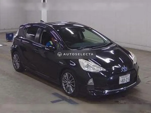 Toyota Aqua 2012, auction grade 4