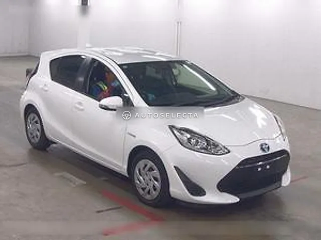 Toyota Aqua 2018, auction grade 4.5