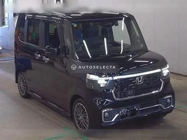 Honda N-BOX Custom 2023, auction grade 4.5
