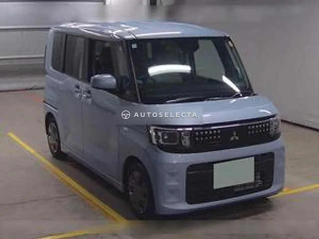 Mitsubishi eK Space 2025, auction grade 5