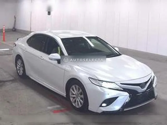 Toyota Camry 2020, auction grade 3.5