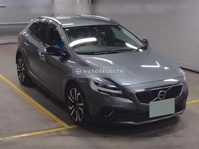 Volvo V40 2018, auction grade 4