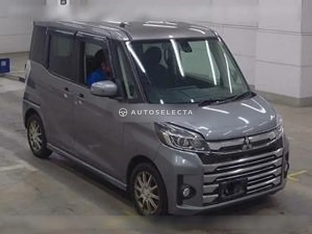 Mitsubishi eK Space Custom 2017, auction grade 2