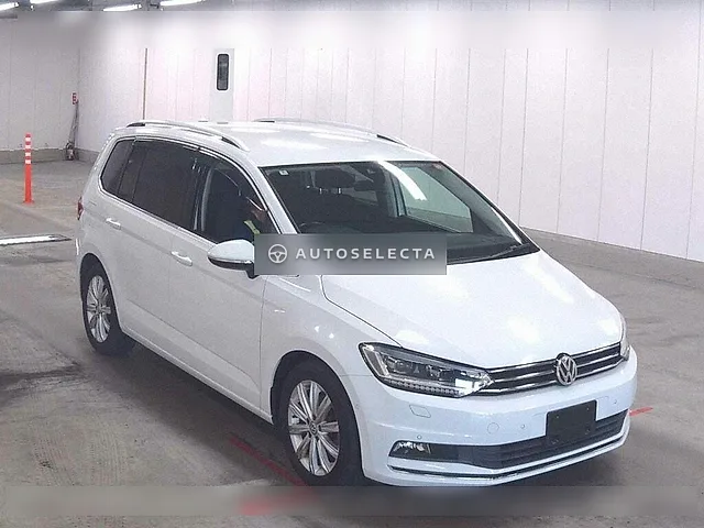 Volkswagen Golf Touran 2018, auction grade 4.5