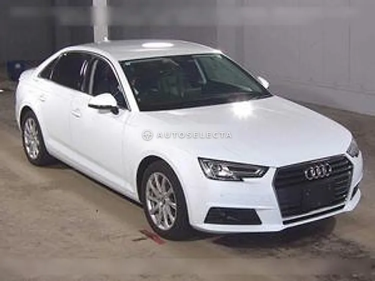 Audi A4 2017, photo 1 of 6