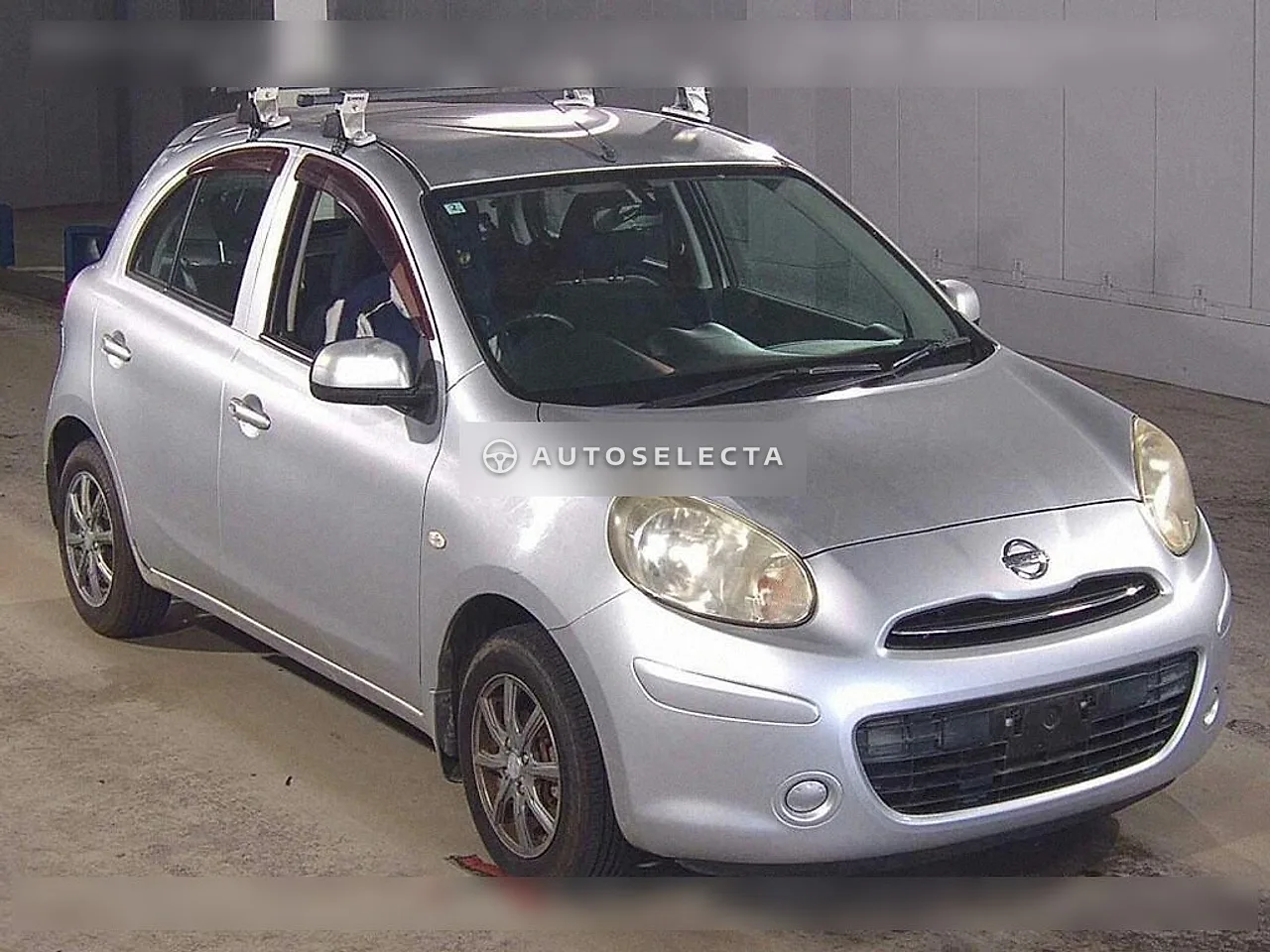 Nissan March 2012, photo 1 of 1