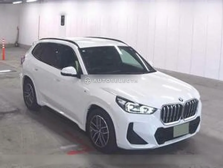 BMW X1 2023, photo 1 of 6