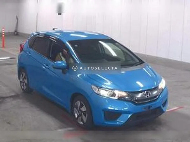 Honda Fit Hybrid 2013, auction grade 4