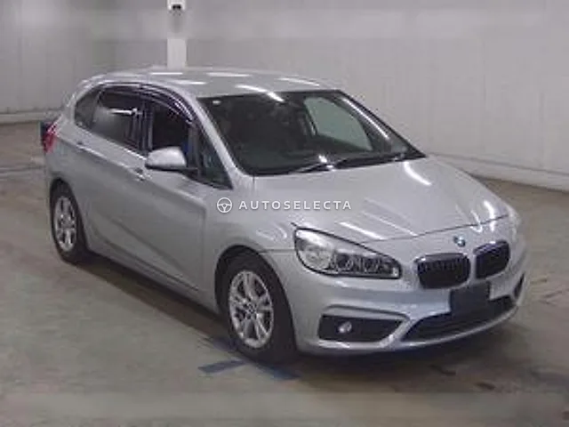 BMW 2 Series 2015, auction grade R