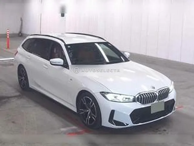 BMW 3 Series 2022, auction grade 5