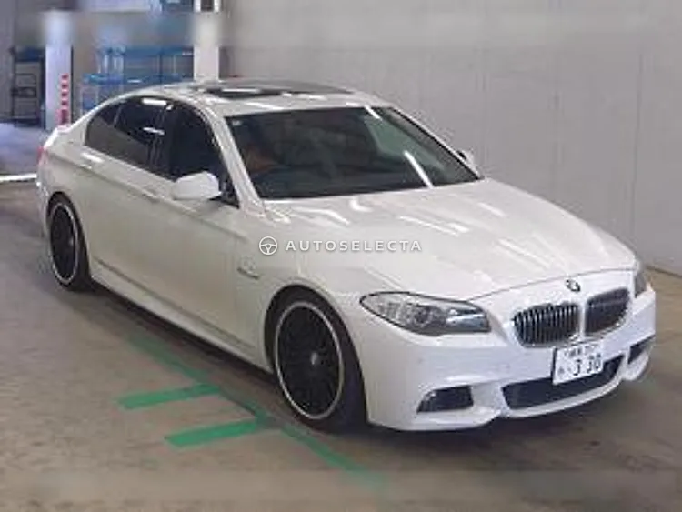 BMW 5 Series 2012, photo 1 of 1