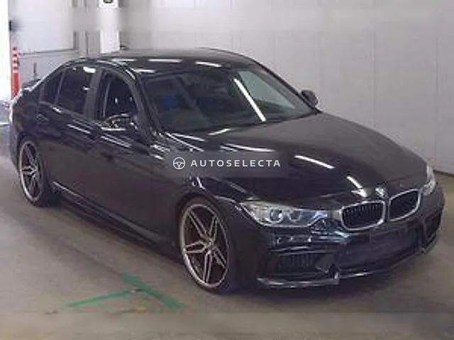 BMW 3 Series 2013, auction grade 3.5