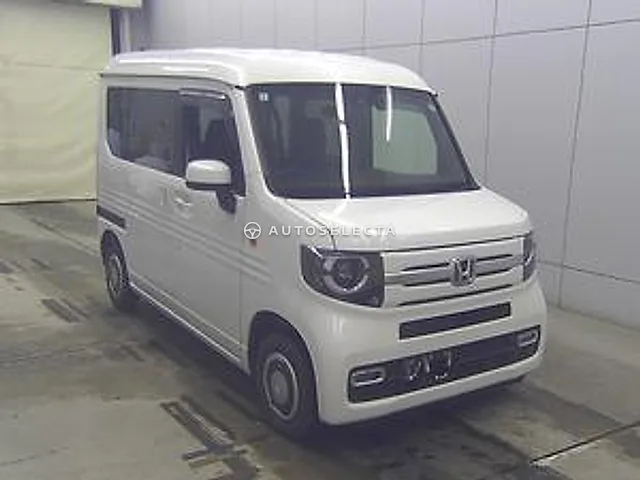 Honda N-VAN 2024, auction grade 3.5
