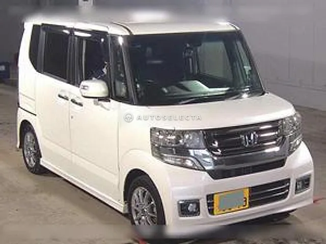 Honda N-BOX+ Custom 2015, auction grade 4