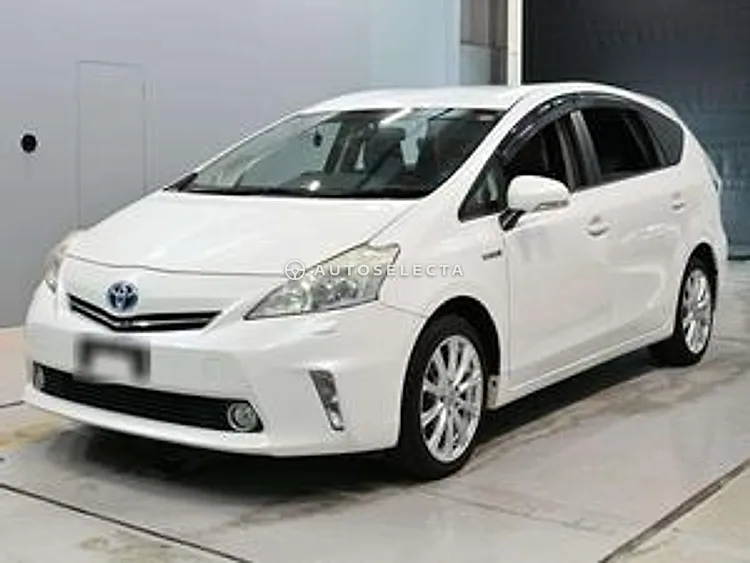 Toyota Prius Alpha 2011, photo 1 of 1