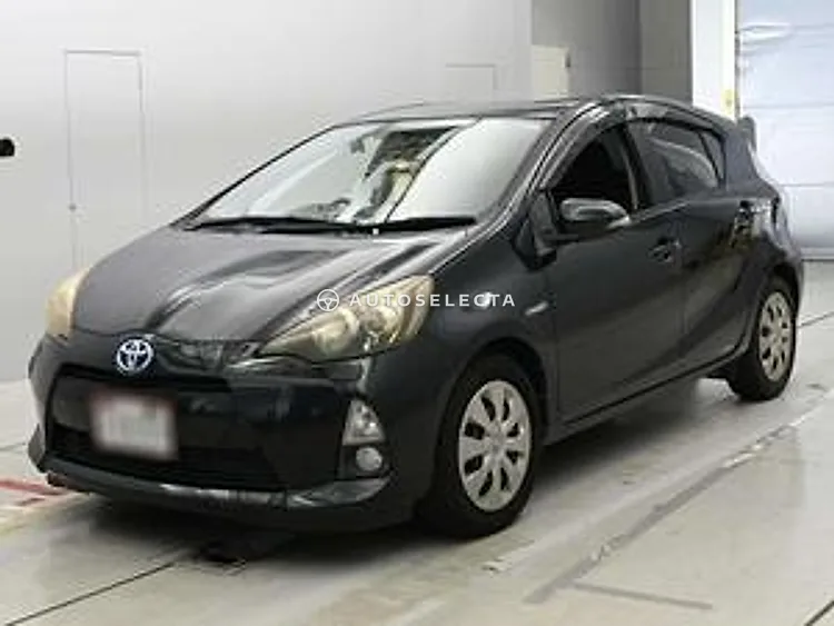 Toyota Aqua 2012, photo 1 of 1