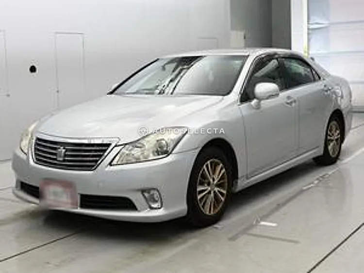 Toyota Crown 2011, photo 1 of 1