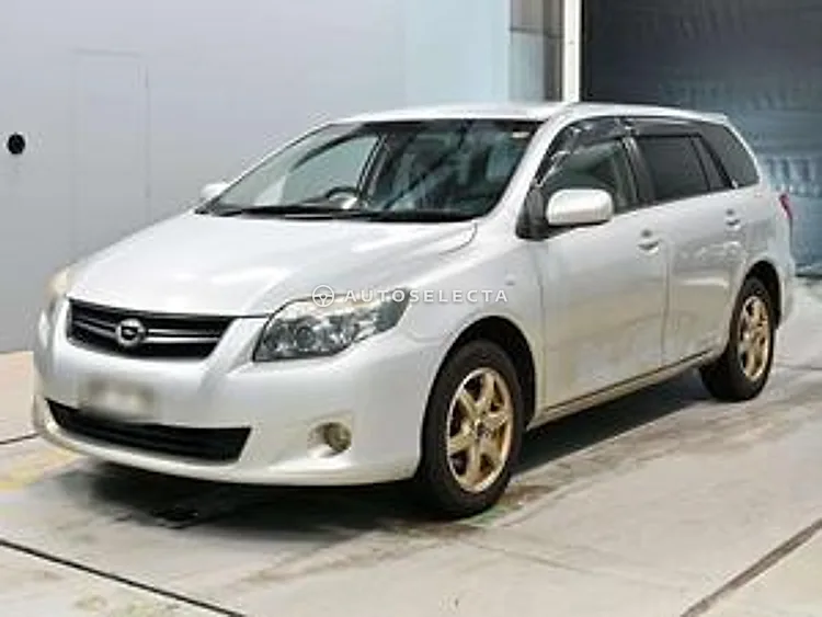 Toyota Corolla Fielder 2011, photo 1 of 1
