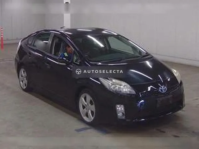 Toyota Prius 2011, auction grade 3.5