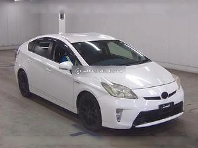 Toyota Prius 2012, auction grade 3.5