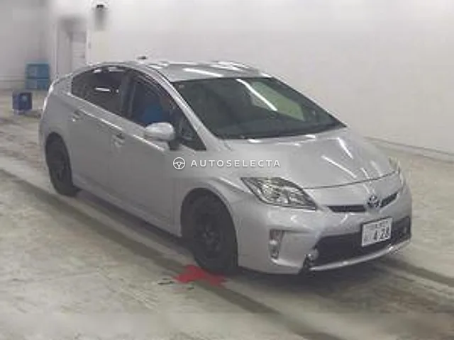 Toyota Prius 2012, auction grade R