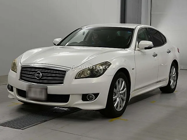 Nissan Fuga Type S 2010, auction grade 4.5