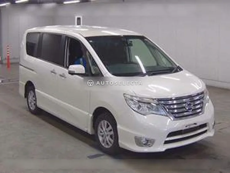 Nissan Serena 2015, photo 1 of 6