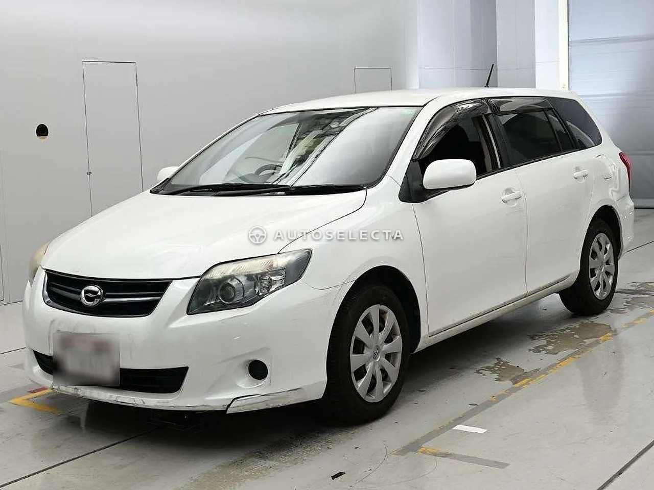 Toyota Corolla Fielder 2011, photo 1 of 11