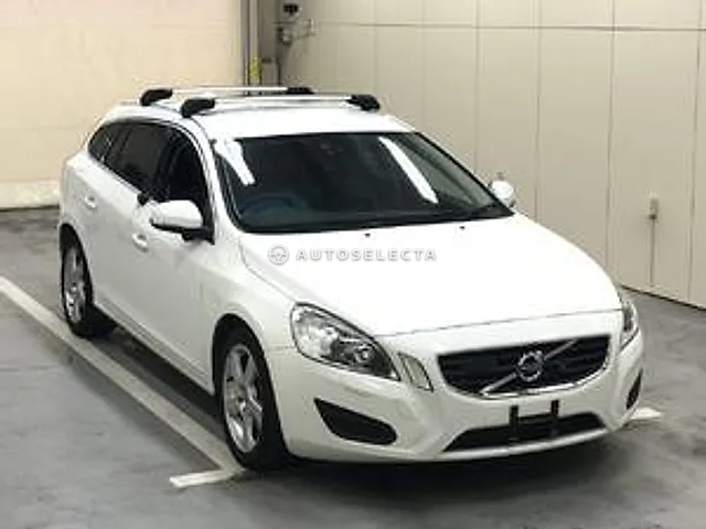 Volvo V60 2013, auction grade 4.5