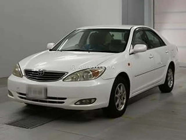 Toyota Camry 2004, auction grade 3.5
