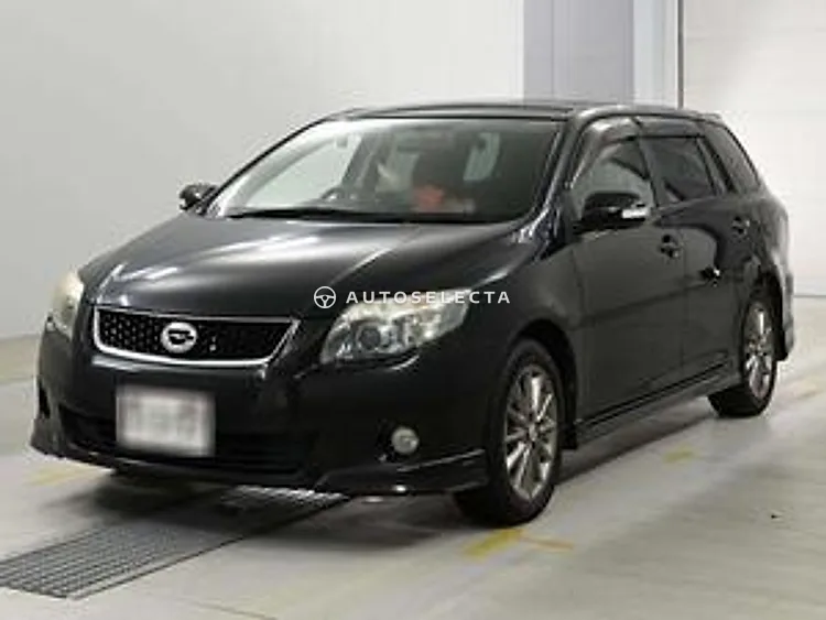 Toyota Corolla Fielder 2011, photo 1 of 1