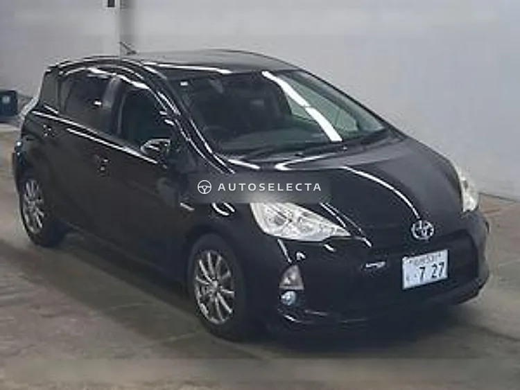 Toyota Aqua 2012, photo 1 of 1