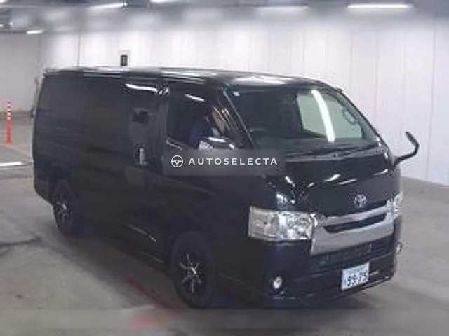 Toyota Hiace Van 2016, auction grade 4