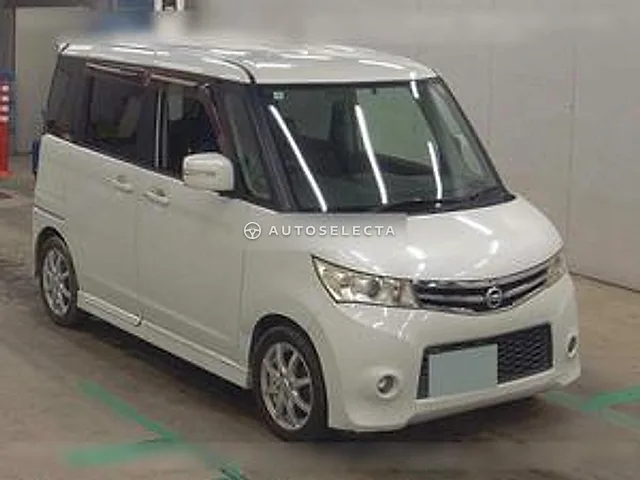 Nissan Roox 2010, auction grade 4