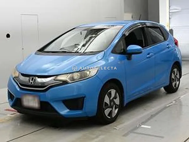 Honda Fit Hybrid 2014, auction grade RA