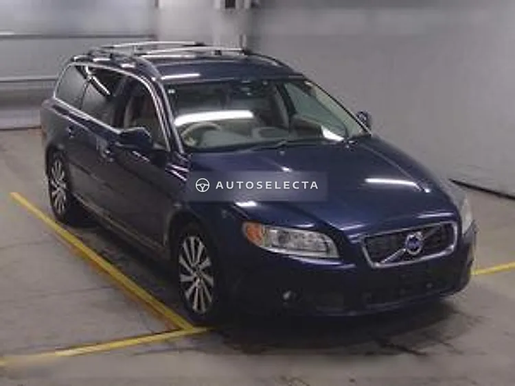 Volvo V70 2013, photo 1 of 1