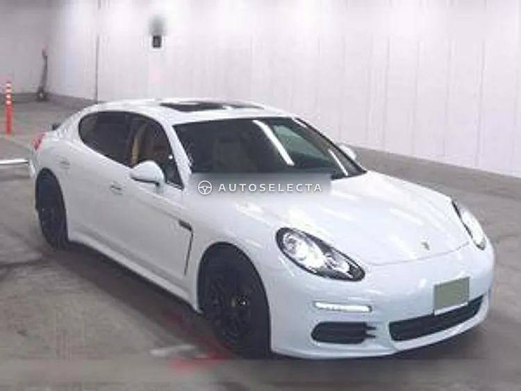 Porsche Panamera 2016, photo 1 of 6