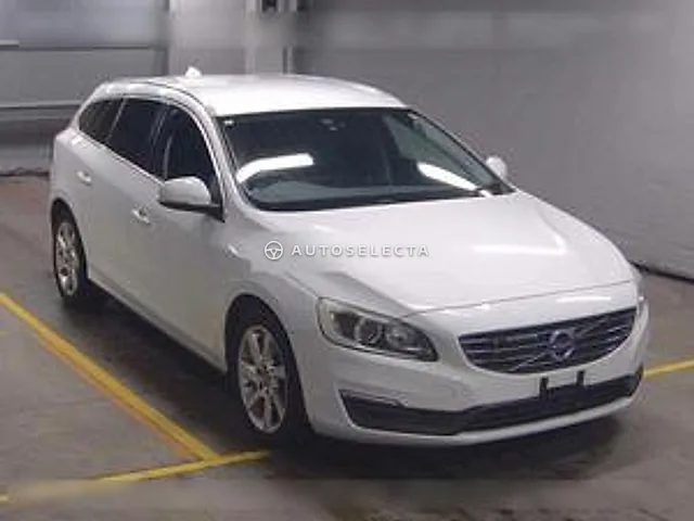 Volvo V60 2015, auction grade 4.5