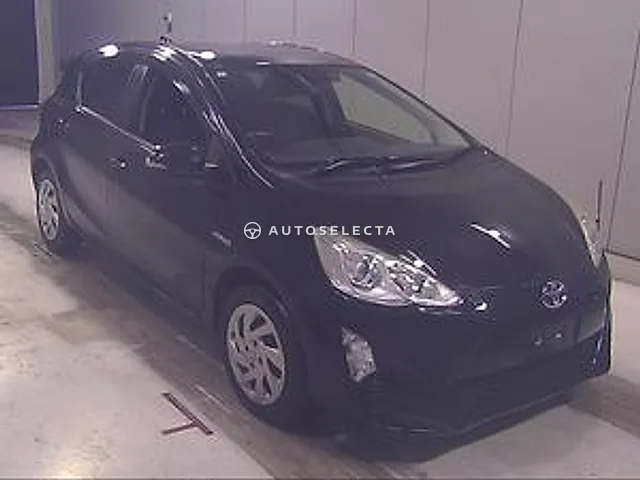 Toyota Aqua 2015, auction grade R
