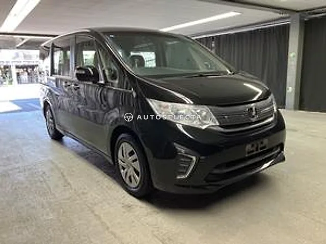 Honda Stepwgn 2015, auction grade 3.5