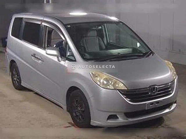 Honda Stepwgn 2006, auction grade 3.5