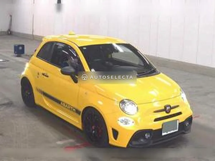Abarth 595 2018, photo 1 of 6