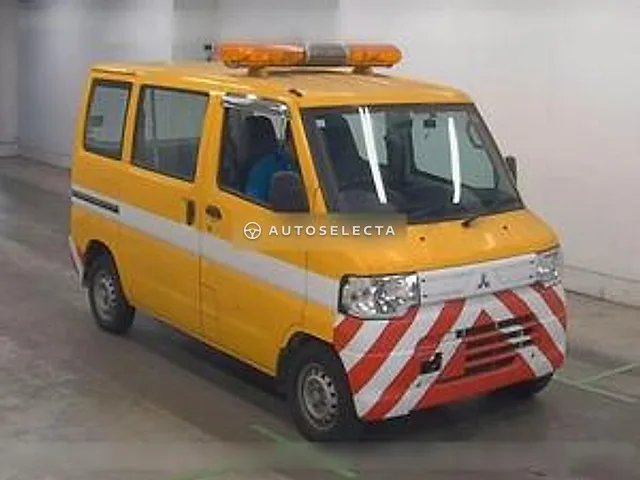 Mitsubishi Minicab Van 2012, auction grade 3.5