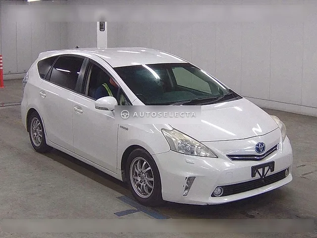 Toyota Prius Alpha 2012, auction grade 3.5