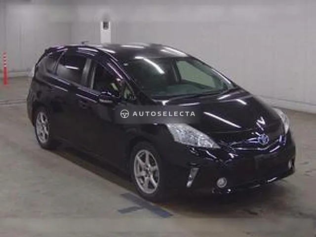 Toyota Prius Alpha 2013, auction grade 3.5