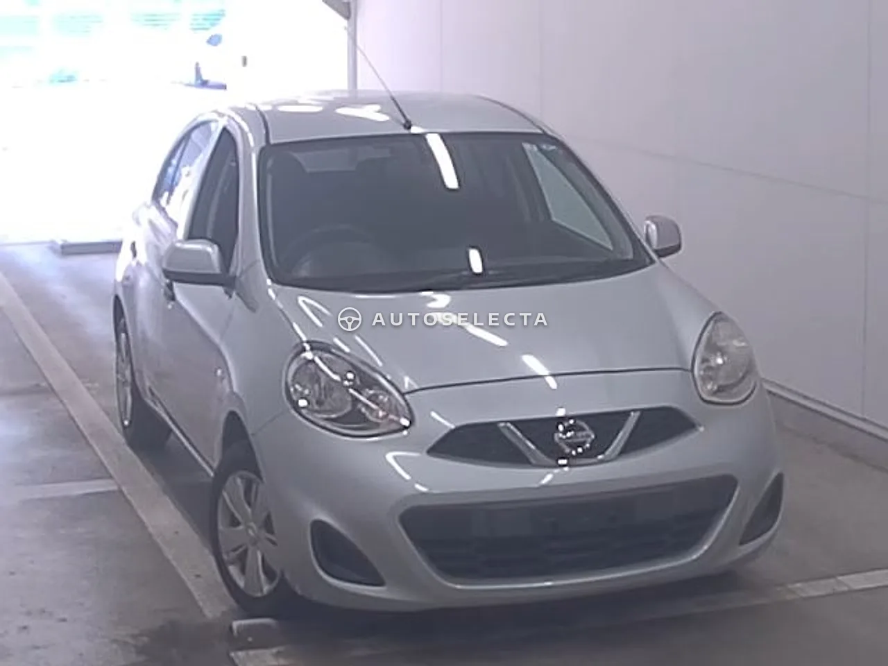 Nissan March 2015, photo 1 of 1